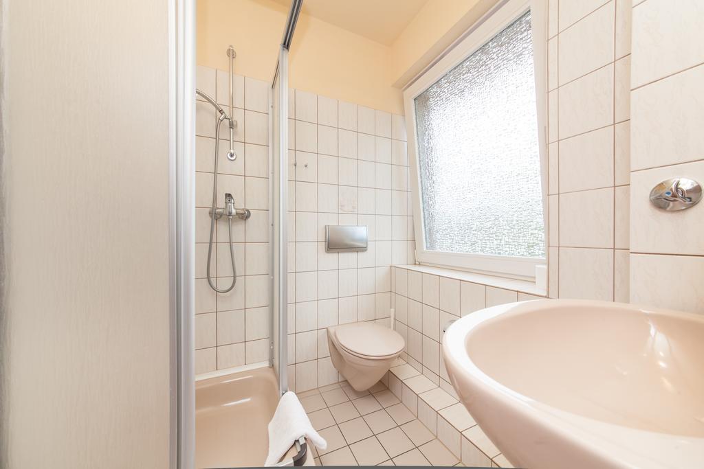 Hotel Zum Kaffeekännchen Norderstedt Zimmer foto